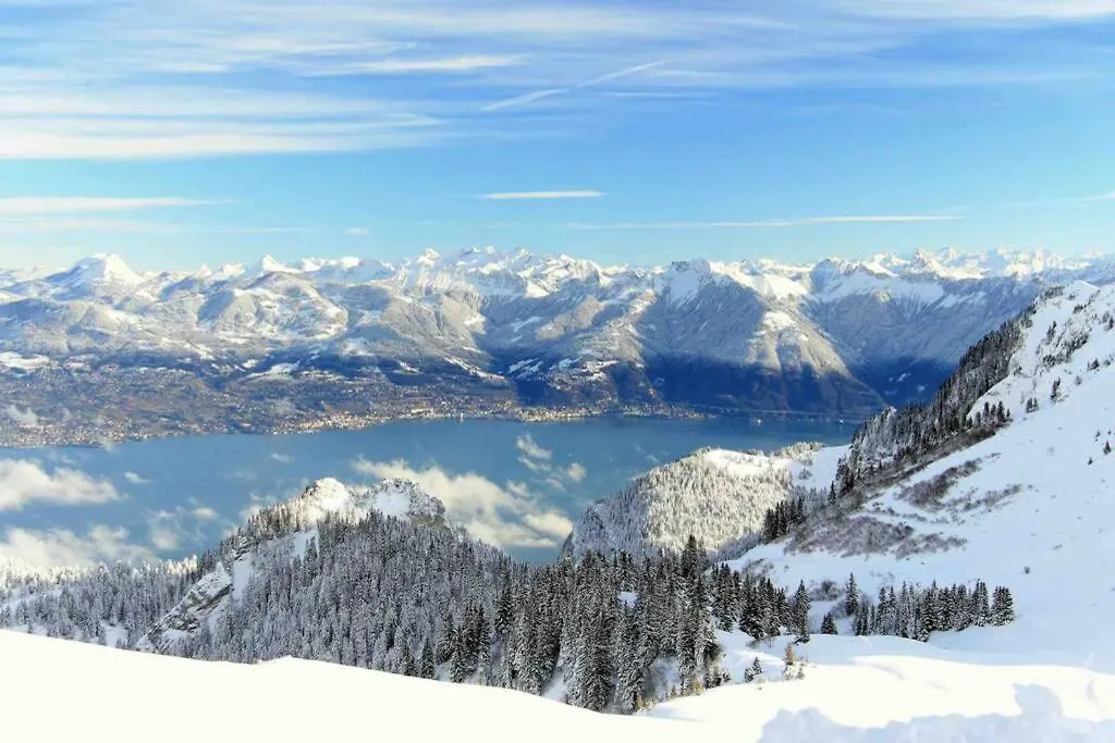 Duplex en station vue sur lac Leman Thollon-les-Mémises Appartement