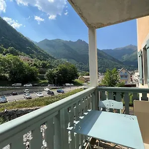 T3 Centre Avec Parking, Balcon Et Wifi. 5p. Appartement Cauterets