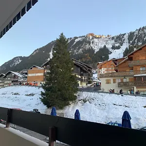 Le Skaeli Thollon-les-Mémises